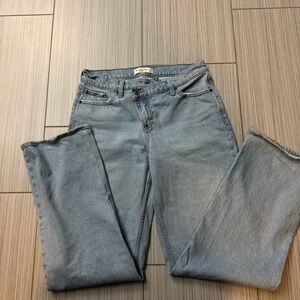 Abercrombie & fitch Light Blue Women’s Jeans the baggy low rise 28L cross waist